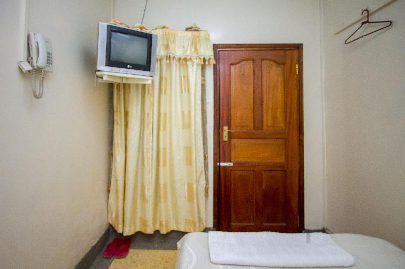 Seldom Hotel ナイロビ エクステリア 写真