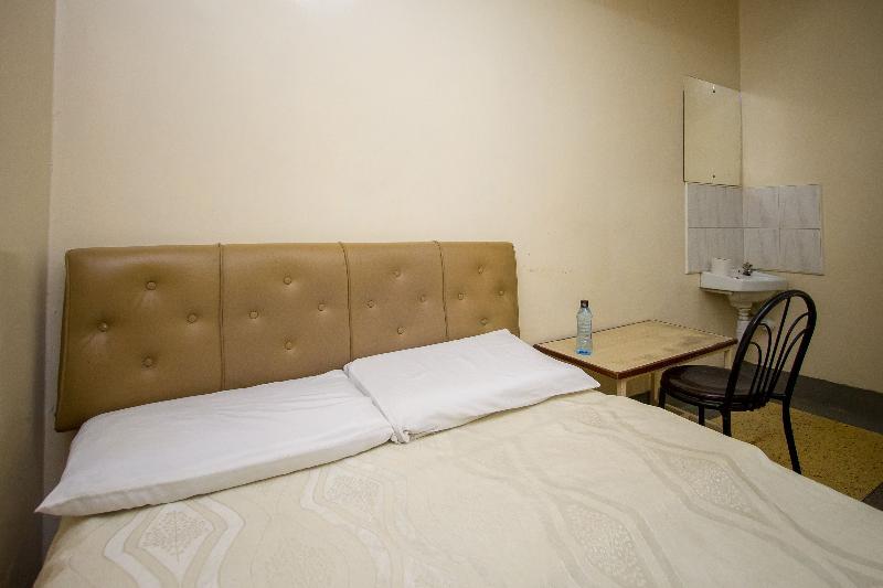 Seldom Hotel ナイロビ エクステリア 写真